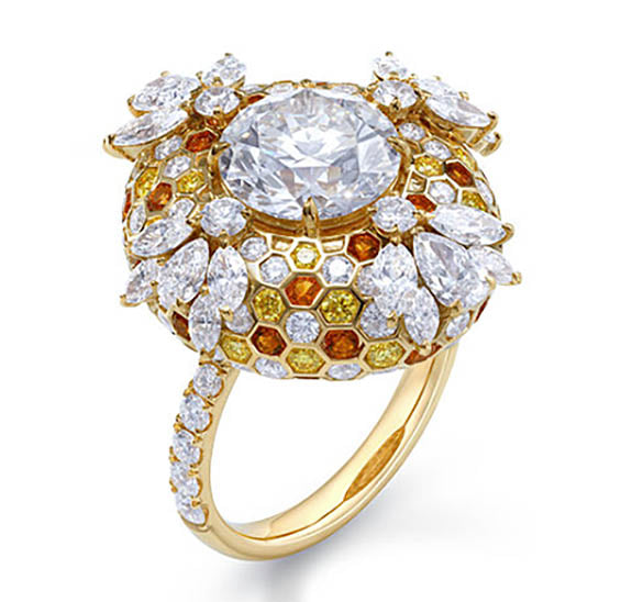 Kelly Osbourne’s New ‘Honeybee’ Engagement Ring Is a Sweet Symbol of Love
