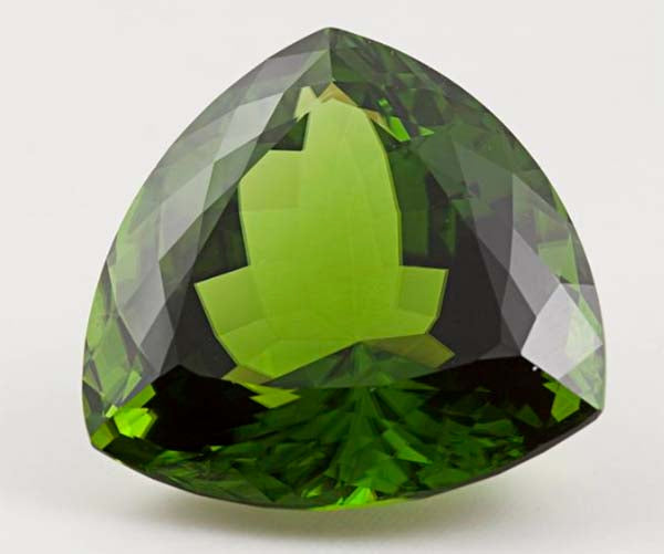 Here Are a Bunch of Fun Facts About the August Birthstone, Peridot