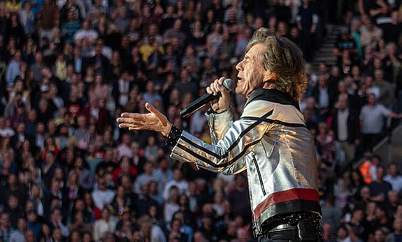 Music Friday: Diamonds Play Starring Role in Rolling Stones’ ‘Play With Fire’
