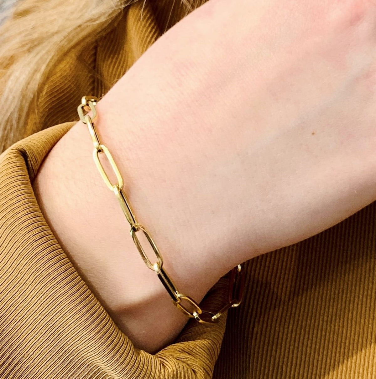 Paperclip Bracelet by Royal Chain Inc., SKU 440-09066, view 2 — Moses Jewelers