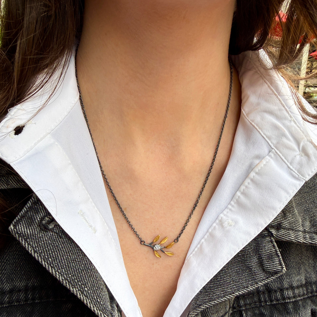 Ollie Necklace
