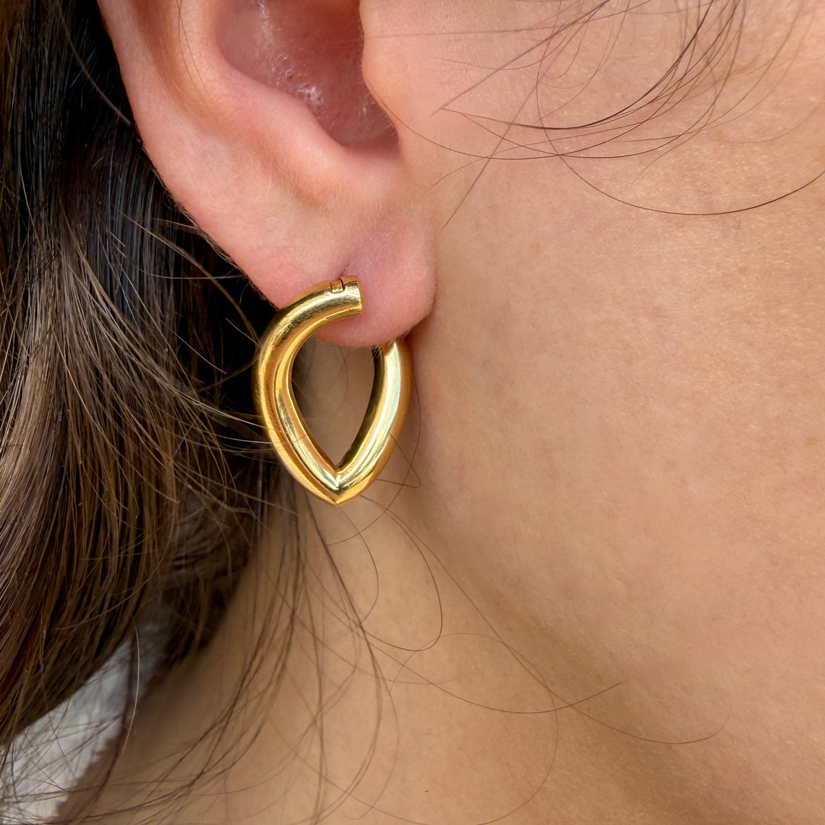"V" Twist Hoop Earrings
