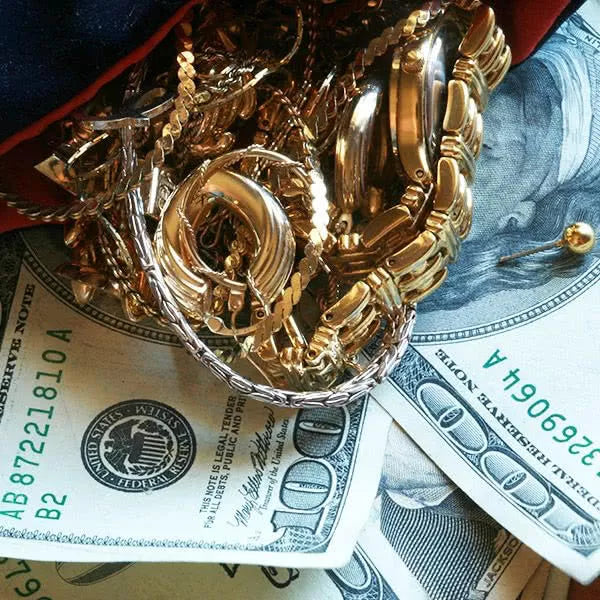 We buy diamonds, watches and jewelry