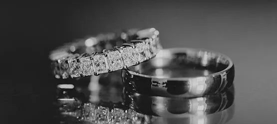 Wedding bands at Moses Jewelers